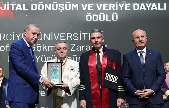 ERÜ'nün başarısı Külliye'de taçlandı!