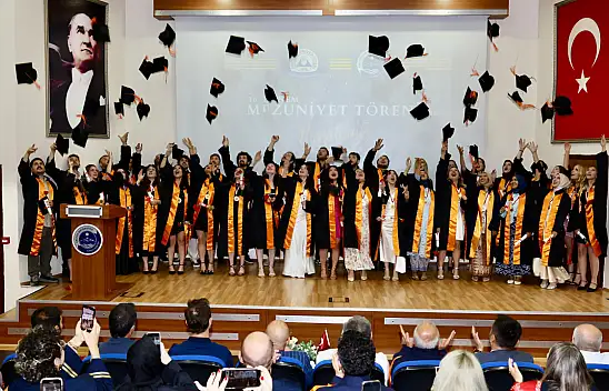 ERÜ Turizm Fakültesi 16. mezunlarını uğurladı