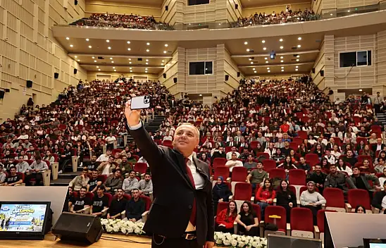 ERÜ yeni öğrencilerini 'Tanışma Programı' ile karşıladı!