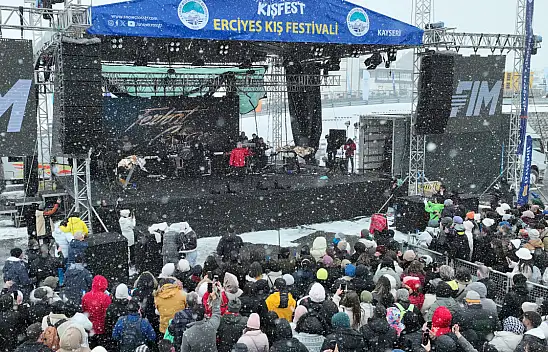 Ferhat Göçer Kayserilileri coşturdu!