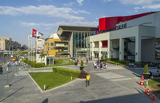 Forum Kayseri'deki çalışmalara tepki var: Hepsine kıydılar!