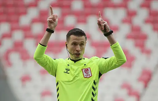 Galatasaray - Kayserispor maçını Adnan Deniz Kayatepe yönetecek