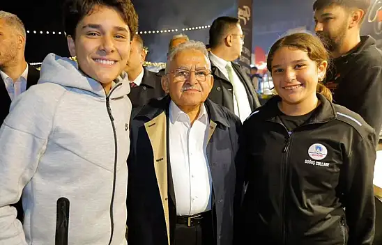 Gastronomi Günleri'nde renkli buluşma! Başkan Büyükkılıç vatandaşlarla bir araya geldi