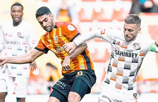 Gaziantep'in iki önemli ismi de Kayserispor maçında cezalı duruma düştü!