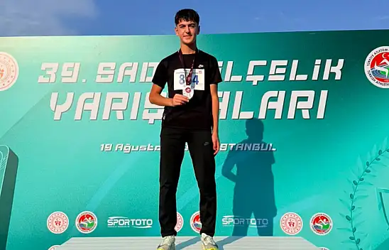 Genç sporcu Berat İşler'den Kayseri'ye büyük gurur: Türkiye ikincisi oldu!