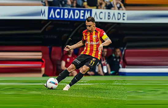 Gökhan Sazdağı, Süper Lig'e damga vurdu, 2 istatistikte zirveye oturdu