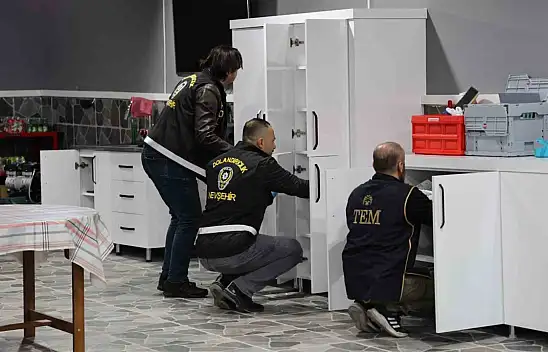 Komşuda yaşayan gurbetçi, gurbetçileri dolandırdı!