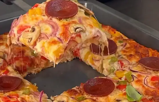 Haftasonunuzu Şenlendirecek Pizza Tarifi