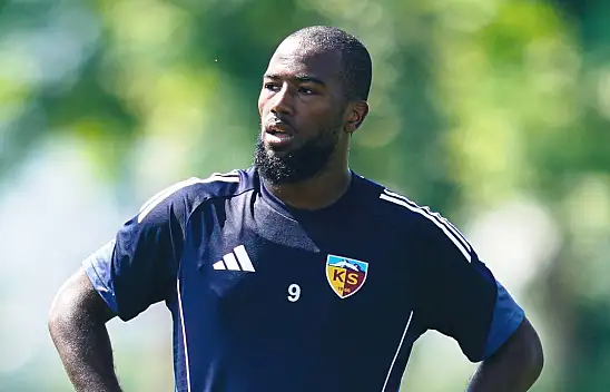 Haitili golcü Duckens Nazon, Kayserispor'dan Esteghlal FC'ye gidiyor! İşte transfer ayrıntıları