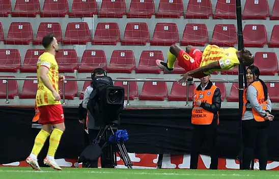 Hem gollere hem de taklalara devam! - Kayserispor Haberleri