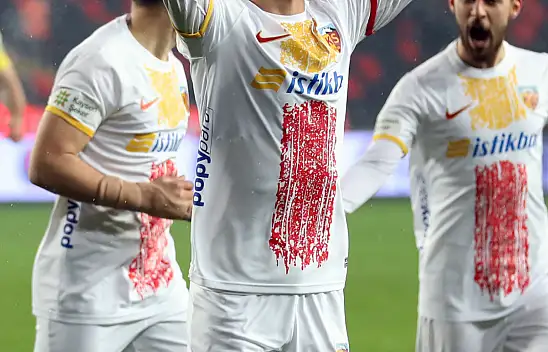 Herkes onu konuşuyor - Kaldığı yerden devam ediyor!