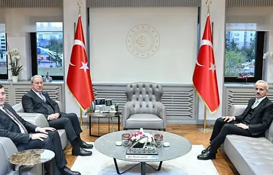 Hulusi Akar ve Baki Ersoy'dan Bakan Uraloğlu'na ziyaret: Gündem Yerköy hızlı tren hattı!
