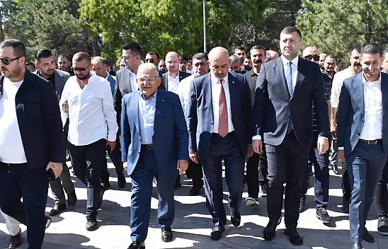 İki güçlü isim daha Kayserispor yönetimine giriyor!