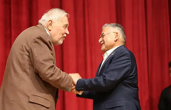 İlber Ortaylı'dan Kayseri eleştirisi: Şehrin kusurudur…