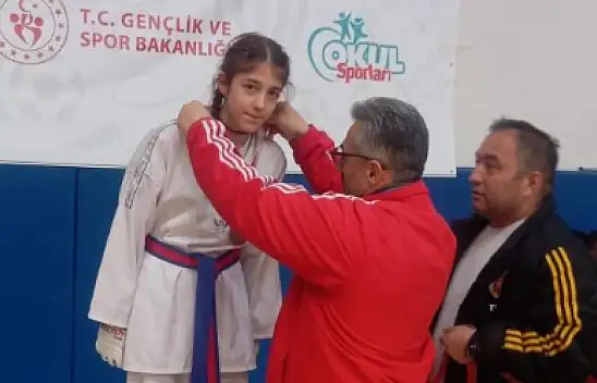 İlk kez katıldılar: Dereceyle döndüler!