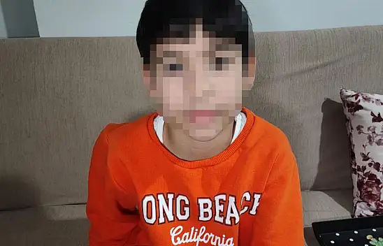 İlkokul öğrencisi okuldan her gün morluklarla geliyor!