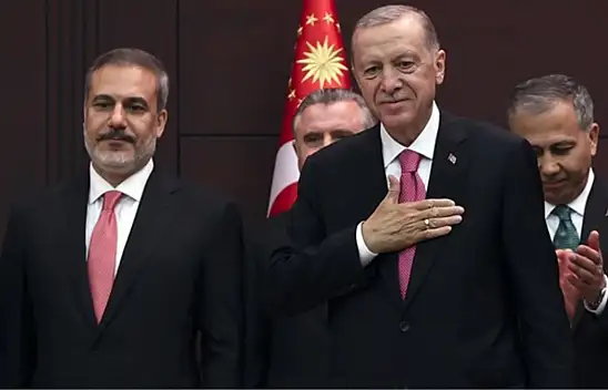 İngiliz İstihbarat Başkanı bile gerçek sandı! Hakan Fidan gafı gündem oldu!