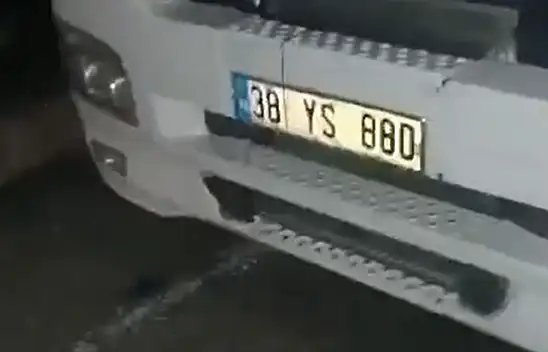 Irak'ta dikkat çeken görüntü: 38 plakalı araç....