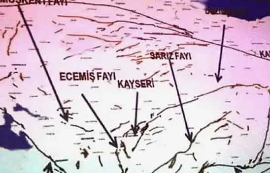Jeoloji mühendisinden rahatlatan deprem yanıtı