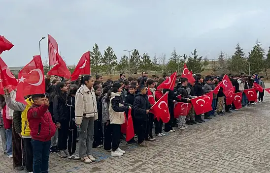 Kahramanmaraş'taki okul saldırısında hayatını kaybeden öğretmen ve öğrenciler Kayseri'de anıldı