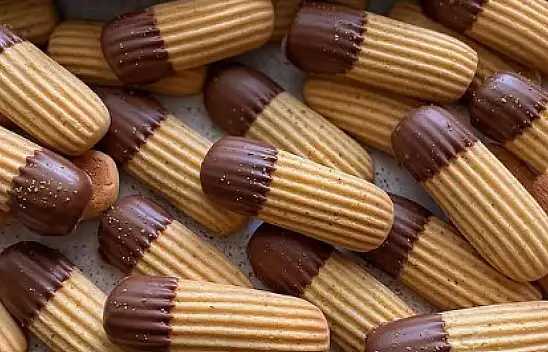 Kahve yanı kurabiyesi - Fındıklı, çikolatalı kurabiye – Az malzemeli tarifler