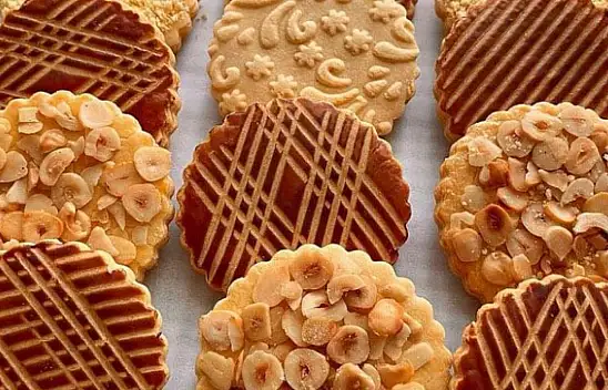 Kahve Yanı Kurabiyesi - Fransız Kurabiyesi - Az Malzemeli