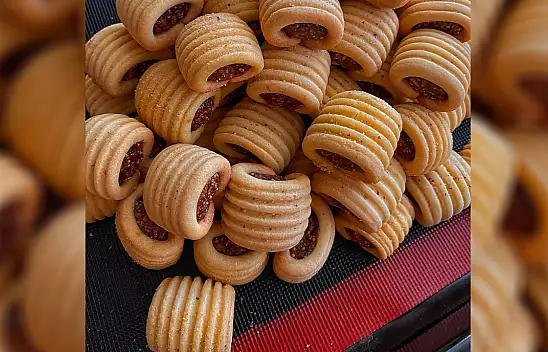 Kahve Yanı Kurabiyesi - Lokmalık dolgulu kurabiye