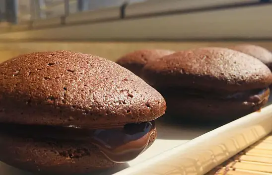 Kahve yanı tarifleri – Whoopie Pie – Az malzemeli tarifler