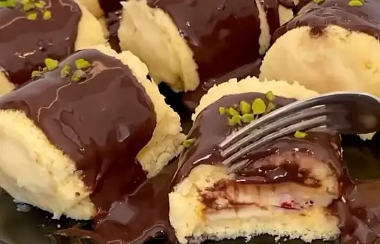 Kahve Yanı Tatlısı - Porsiyon Pasta - Pratik Tatlı Tarifleri