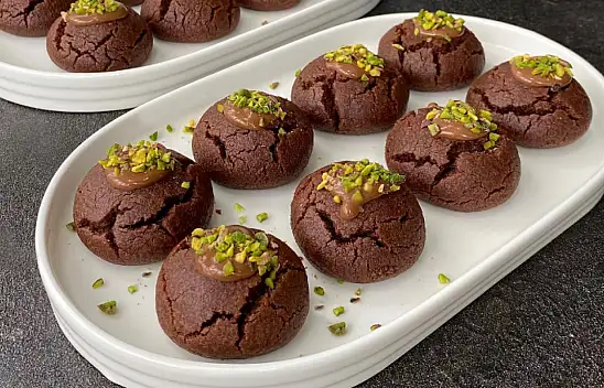 Kakaolu Çatlak Kurabiye - Az Malzemeli Kurabiye Tarifi - Pratik Tatlı Tarifi