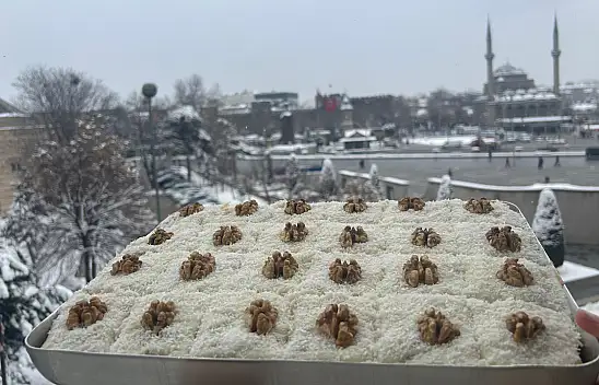 Karlı havalara enfes lezzet - Kardelen tatlısı