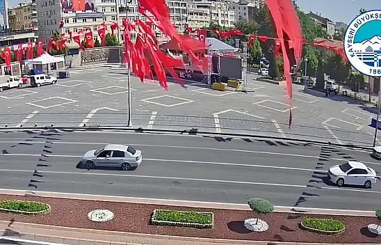 Kayseri 15 Temmuz'a hazır: Bu akşam Cumhuriyet Meydanı'nda neler yapılacak?