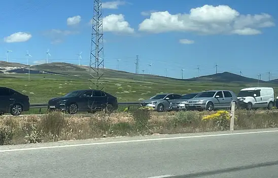 Kayseri-Ankara karayolunda bayram dönüşü yoğunluğu!