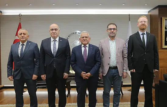 Kayseri Barosu'ndan Başkan Büyükkılıç'a 'Hayırlı Olsun' Ziyareti