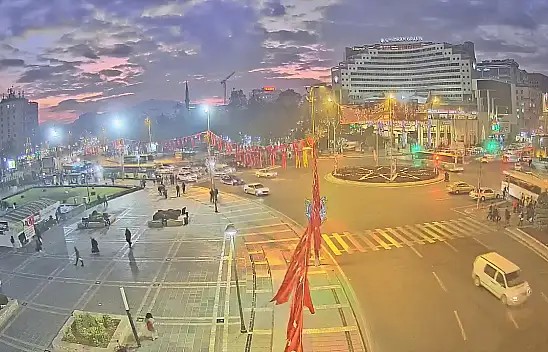 Kayseri Cumhuriyet Meydanı'nda her yerde var! Kayseri haberleri