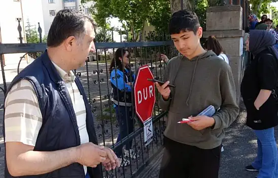 Kayseri'de 1 dakika ile sınavı kaçırdı!