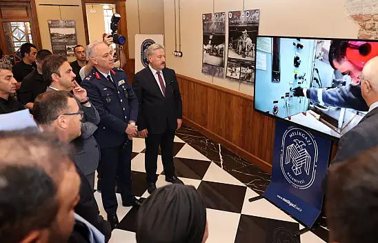Kayseri'de 100. yıl resim sergisi açıldı