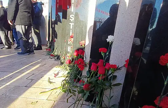 Kayseri'de 17 Aralık şehitleri unutulmadı: 'Bu durağa cennet kokusu geliyor'