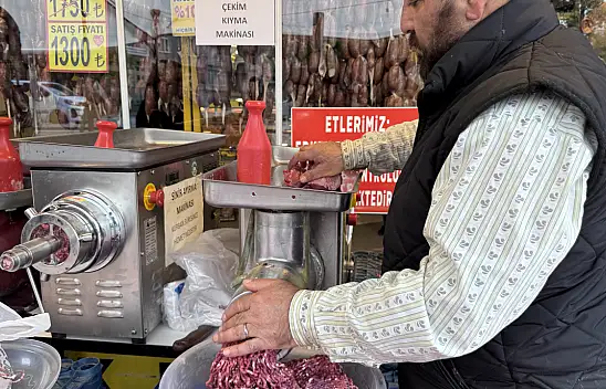 Kayseri'de 40 yıllık kasaptan evlik sucuk tüyoları