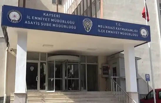 Kayseri'de alacak kavgası : 1'i ağır 2 yaralı