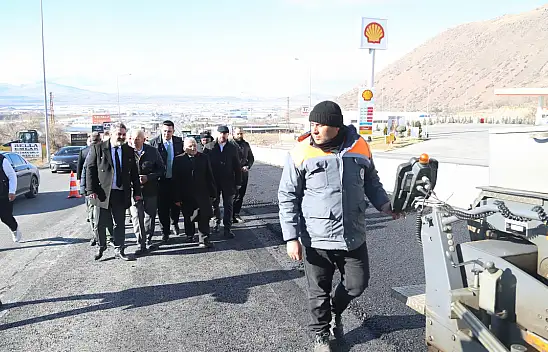 Kayseri'de asfalt çalışmaları 24 saat esasına göre devam ediyor