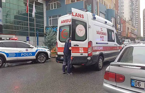 Kayseri'de bıçaklı kavga: Bıçaklayan ortadan kayboldu!