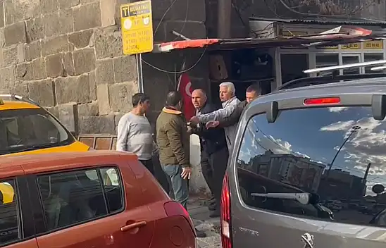 Kayseri'de bıçaklı kavga!