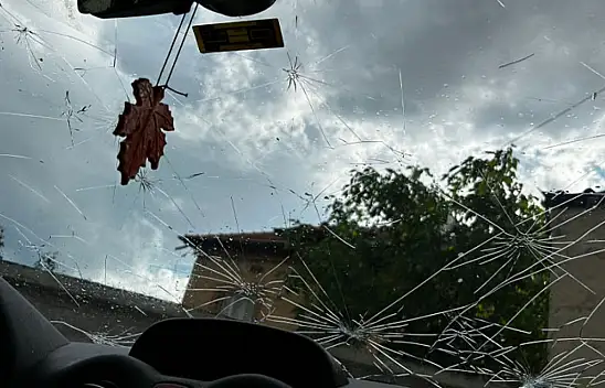 Kayseri'de birçok araç hasar gördü! - Şimdi ne olacak?