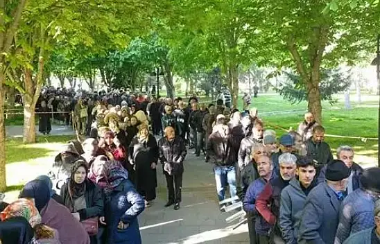 Kayseri'de böyle kuyruk görülmedi!