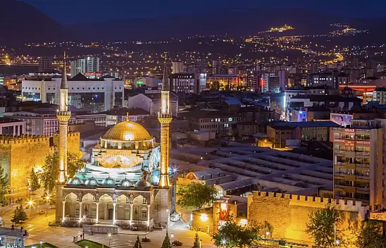 Kayseri'de bugün neler yaşandı? Trafik kazası, Baki Ersoy, Jeotermal Sera, Karpuz Kuyruğu, Fikstür...