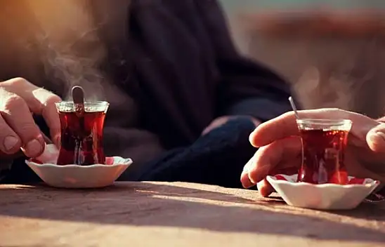 Kayseri'de çay fiyatına tepki: Bir bardak çay 110 TL!