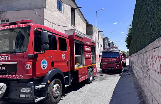 Kayseri'de çelik eşya atölyesinde korkutan yangın!