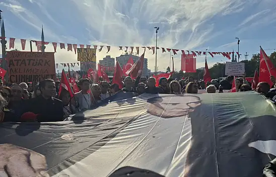 Kayseri'de Cumhuriyet Bayramı sokaklara taştı – Renkli anlar dikkat çekti!