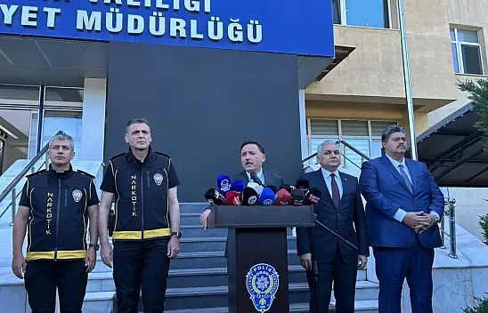 Kayseri'de Cumhuriyet tarihinin en büyük operasyonu - Kayseri Valisi Çiçek açıklamalarda bulundu